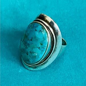 THAI TURQUOISE RING SCULPTED-SILVER 925 FD SIZE 7 1/2”/INTRICATE SCROLLWORK BACK